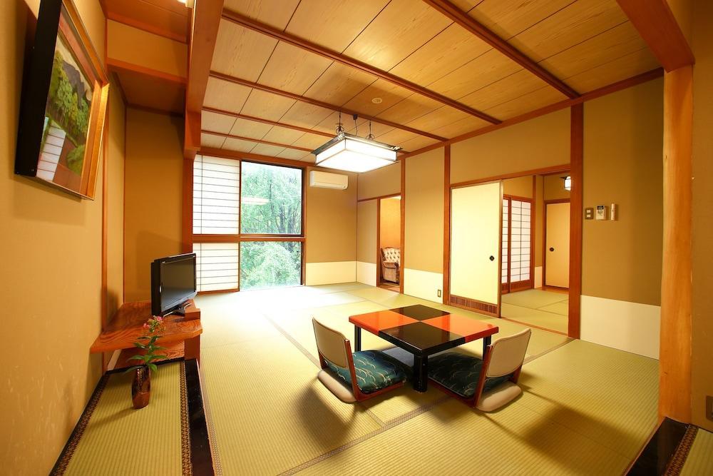 Select Grand Kagayamanaka Hotel Екстериор снимка